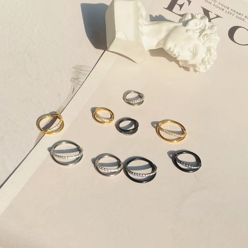 F136 Titanium 16G Hinged Segme - Septum Clicker Ring 评论和价格