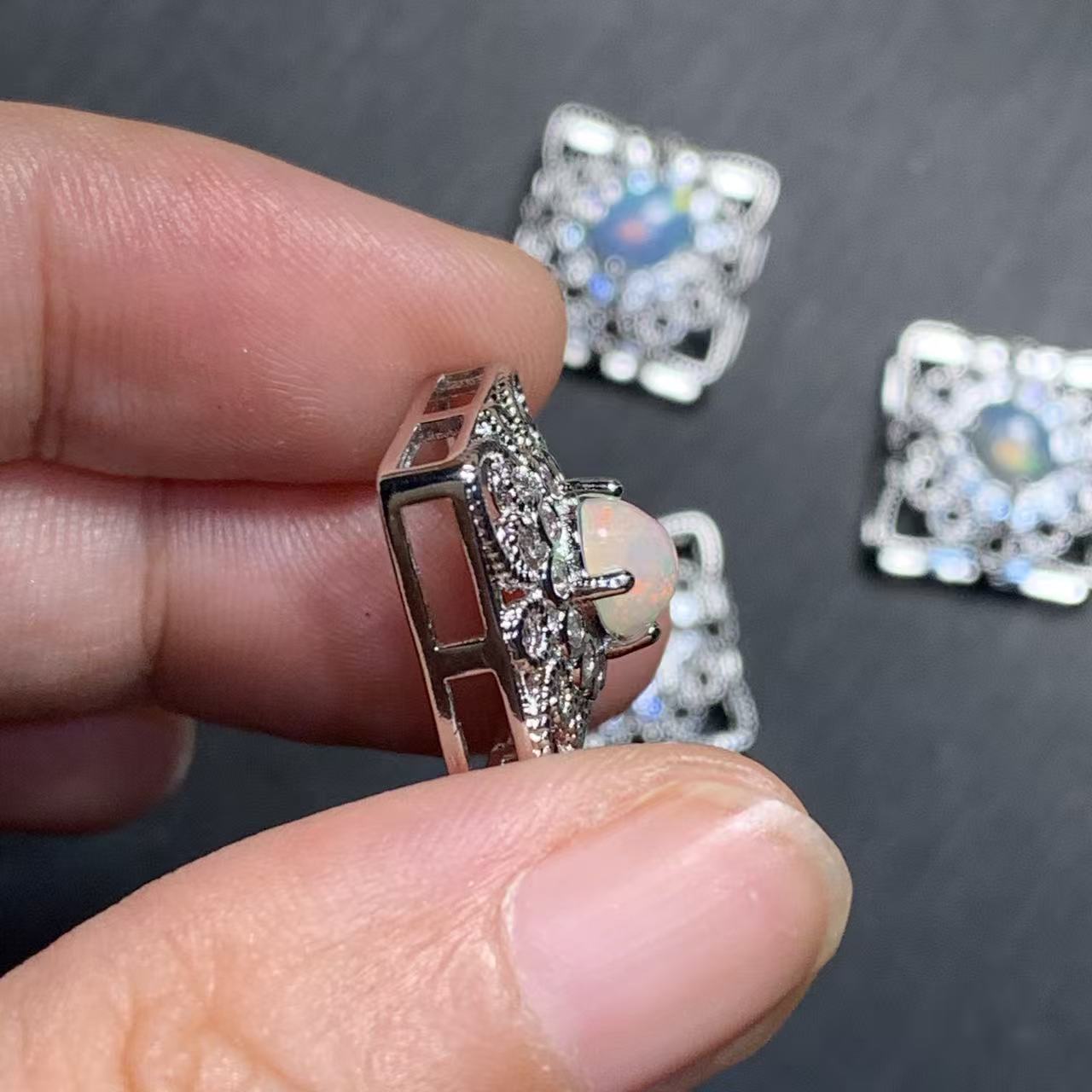 50OVAL SPAKLEING BIG COPPER Au - Body Jewelry Australia 评论和价格