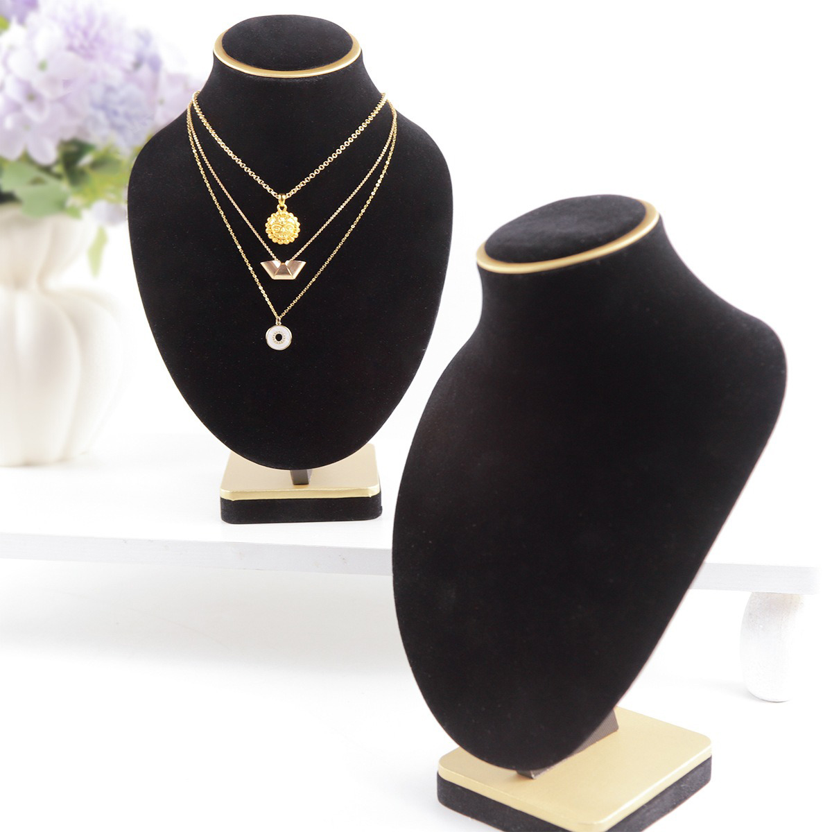 Body Black Velvet Jewelry Bust - Body Jewelry Store 评论和价格