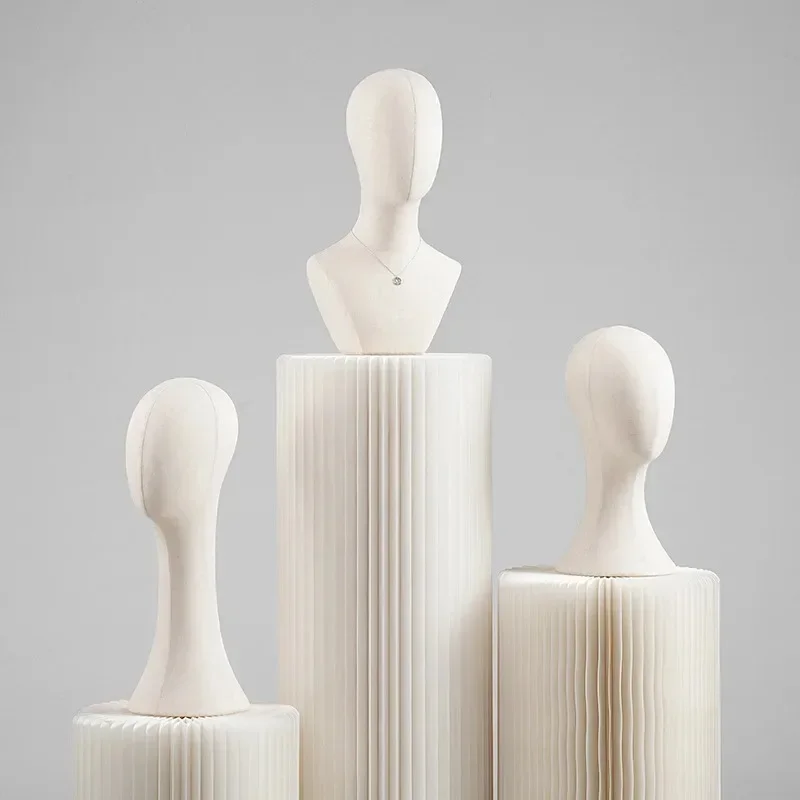 Mannequin Head With Shoulders  - Body Jewelry Store 评论和价格