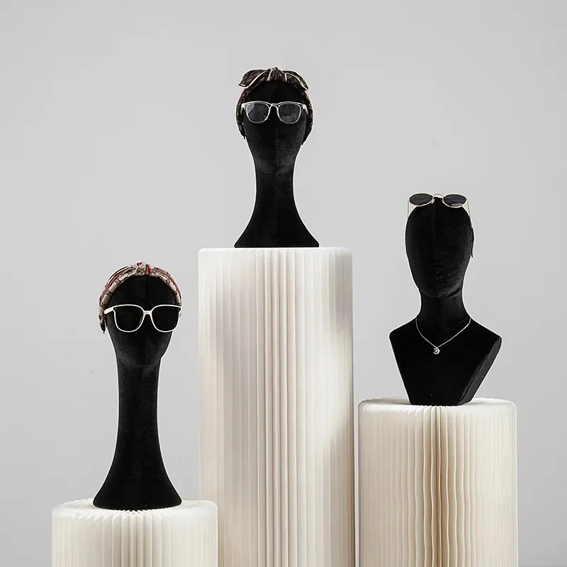 Mannequin Head With Shoulders  - Body Jewelry Store 评论和价格
